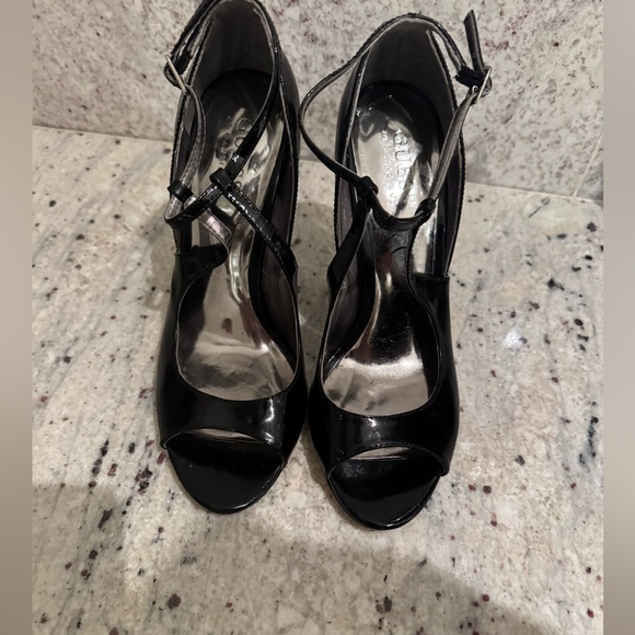 Guess Peep -Toe Pump Black Patent Stiletto  Sz 6 - Picture 17 of 17